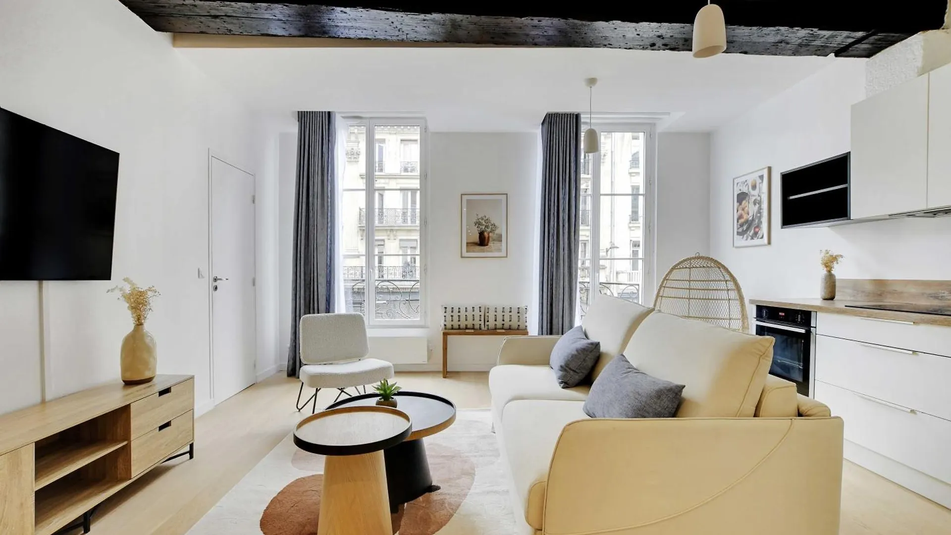 Modern - 2br-6p - In Heart Of Le Marais Apartment